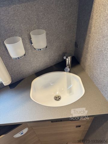 Integruota kemperis DETHLEFFS Trend I 7057 EB