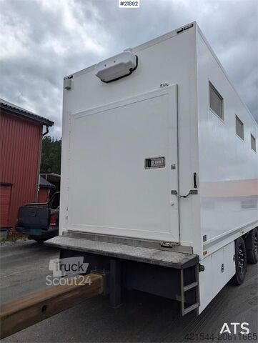 Viehtransport Renault 520T High 6x2 livestock truck with HFR trailer