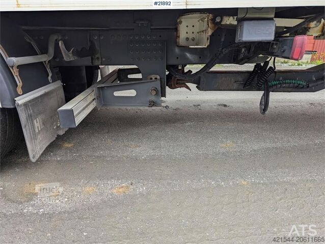 Preprava dobytka Renault 520T High 6x2 livestock truck with HFR trailer