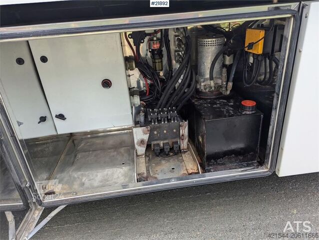 Viehtransport Renault 520T High 6x2 livestock truck with HFR trailer