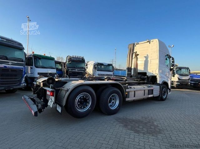 Vozidlo s hákom na kontajnery VOLVO FH 500 6x2 Abrollkipper Funkfernbedienung