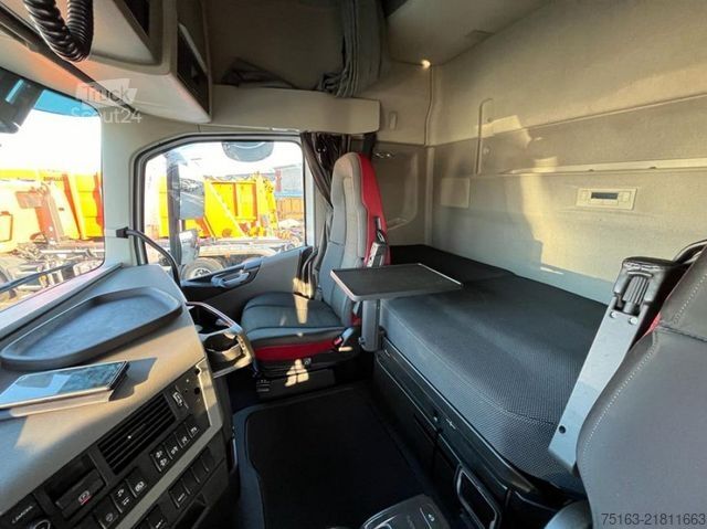 Vozidlo s hákom na kontajnery VOLVO FH 500 6x2 Abrollkipper Funkfernbedienung