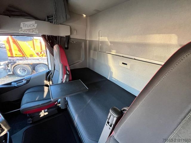 Vozidlo s hákom na kontajnery VOLVO FH 500 6x2 Abrollkipper Funkfernbedienung