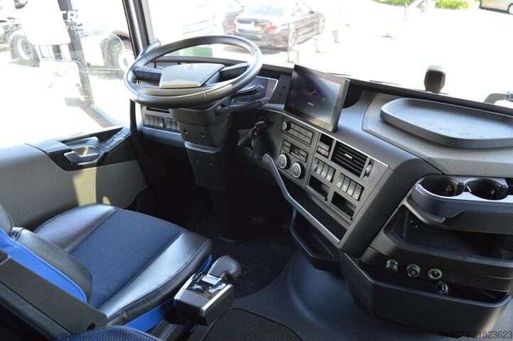 Standard SZM VOLVO FH 460 Globetrotter XL i-Save