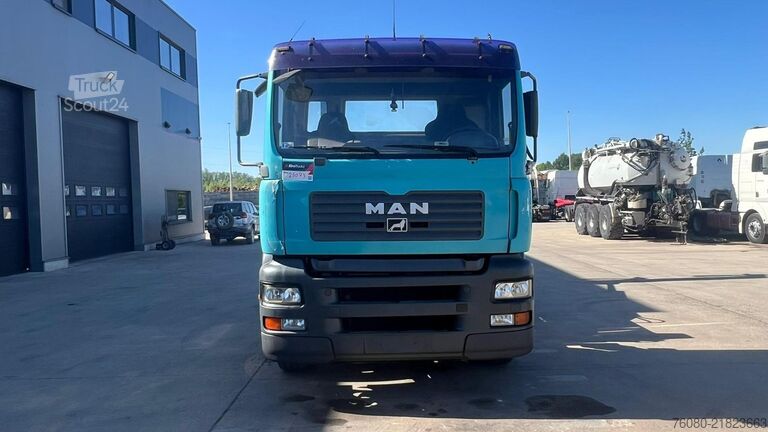 Контейнерні перевезення MAN TGA 26.310 (POMPE MANUELLE / MANUAL PUMP / 6X2 ...