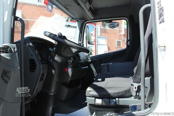 Skapbil Mercedes-Benz Atego  1218 Koffer LDW LBW Seitentür Rolltor