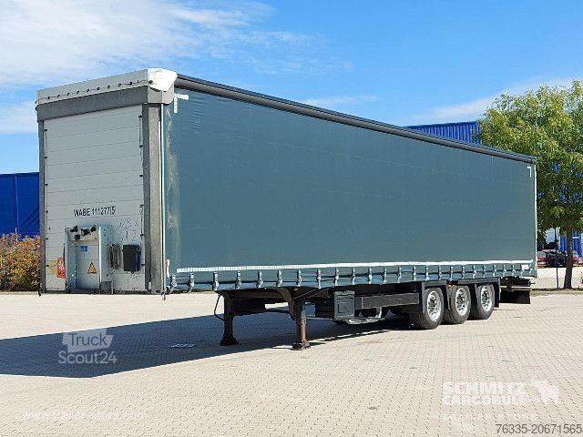 Atvira puspriekabė su tentu Schmitz Cargobull Curtainsider Mega