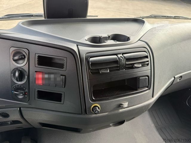 Skåpbil MERCEDES-BENZ ATEGO 818 L Koffer 6,10 m LBW 1 to.*AHK*Luft HA