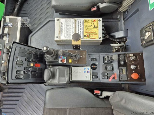 Φορτηγό ειδικού σκοπού MERCEDES-BENZ Unimog U400 4x4 Zweiwege ZAGRO 800t/52 Achsen