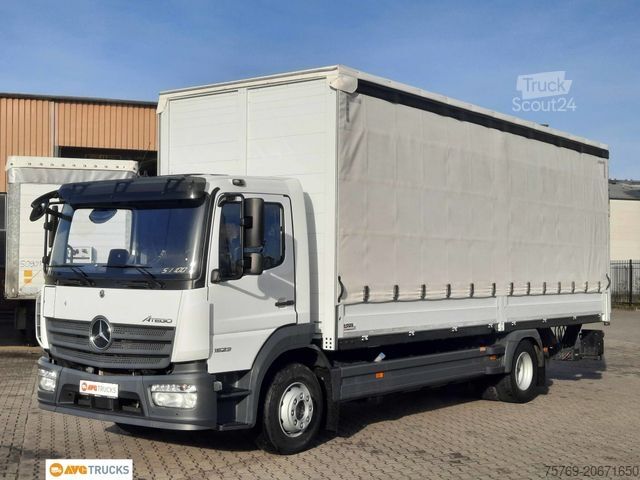 Plattewagen met zeil MERCEDES-BENZ 1523 L ATEGO Schiebeplane LBW 2xAHK Standheizung