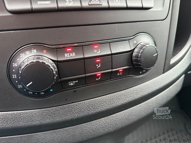 Minibuss MERCEDES-BENZ Vito Tourer 114 CDI Automatik 9 Sitzer Klima LED