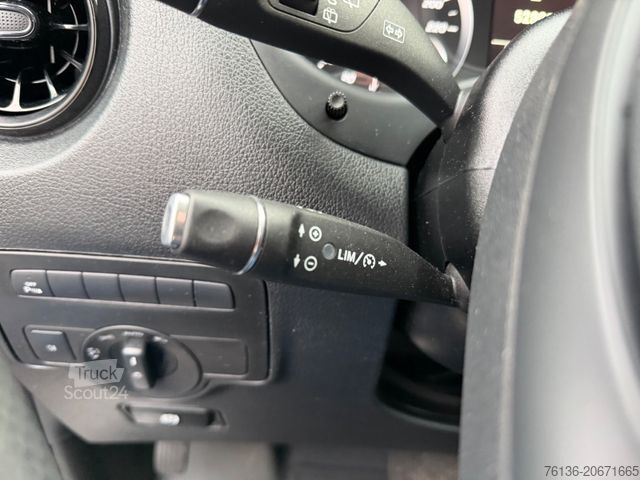 Minibuss MERCEDES-BENZ Vito Tourer 114 CDI Automatik 9 Sitzer Klima LED