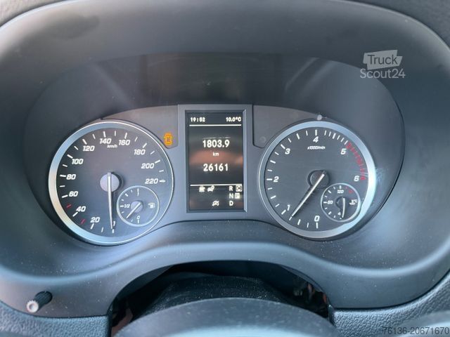 Minibuss MERCEDES-BENZ Vito Tourer 114 CDI Automatik 9 Sitzer Klima LED