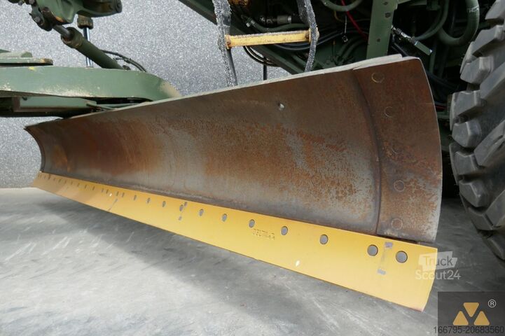 ممهدة الطرق Caterpillar 130G Ex-army