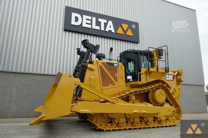 جرافة Caterpillar D8T