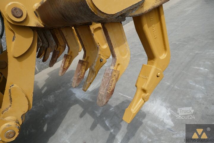 ممهدة الطرق Caterpillar 160M3