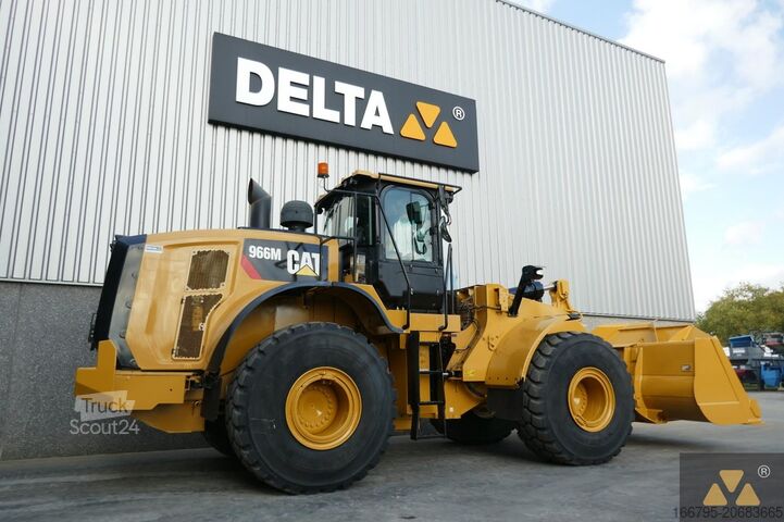 رافعة شوكية Caterpillar 966M