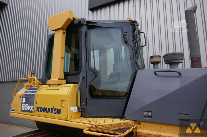 جرافة Komatsu D65PX-15EO