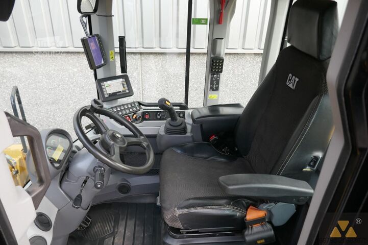 رافعة شوكية Caterpillar 926M