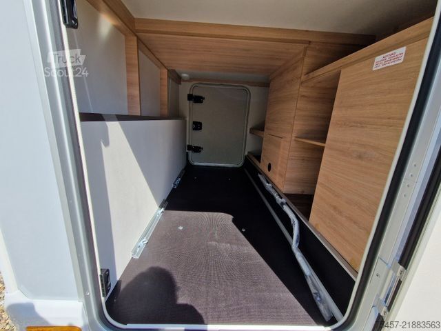 Полуинтегриран кемпер KNAUS L!VE WAVE 650 MEG  BLACK SELECTION