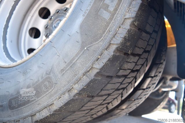 Standardni vlačilec MAN TGX 18.500 2 Tanks 1160L Retarder ACC Standklima