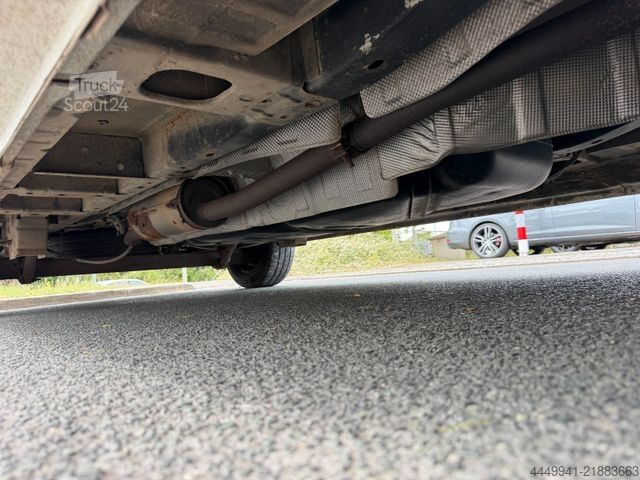 Slēgtais furgons FORD Transit Custom 290 L2*8-fach*Alu*Dachträger