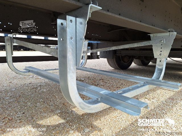 Brandalı açık yarı römork Schmitz Cargobull Curtainsider Mega