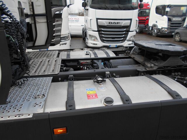 Standaardtrekker SCANIA S450