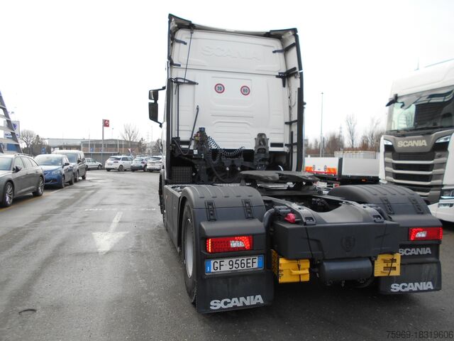 Standaardtrekker SCANIA S450