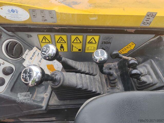 Telescopic Forklift JCB 535-140 with forks and loading bucket