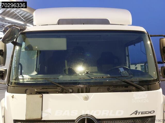 Koffer Mercedes Atego 818 4X2 8tonner Automatic 1000kg Ladebord...