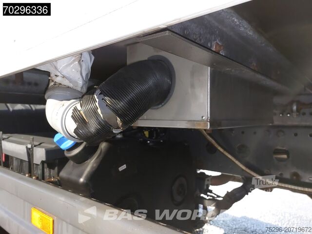 Koffer Mercedes Atego 818 4X2 8tonner Automatic 1000kg Ladebord...