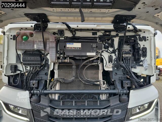 Standaard trekker Iveco S-Way 460 S-Way 4X2 LNG Retarder 2X Tanks