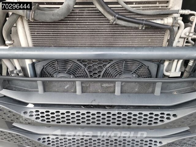 Standaard trekker Iveco S-Way 460 S-Way 4X2 LNG Retarder 2X Tanks