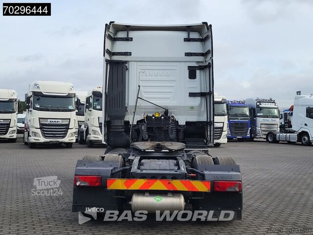 Standaard trekker Iveco S-Way 460 S-Way 4X2 LNG Retarder 2X Tanks