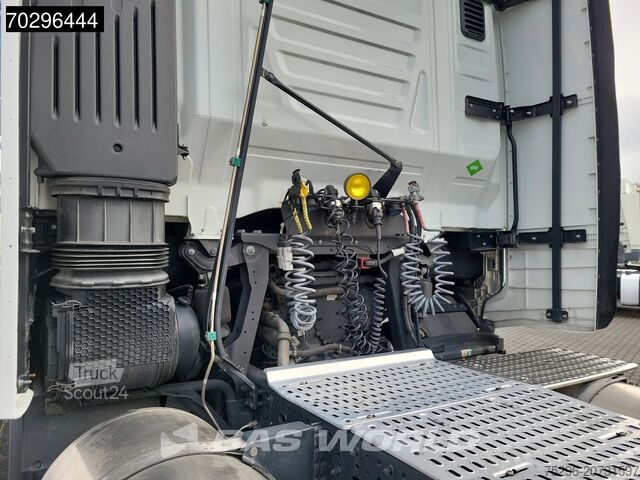 Standard-SZM Iveco S-Way 460 S-Way 4X2 LNG Retarder 2X Tanks