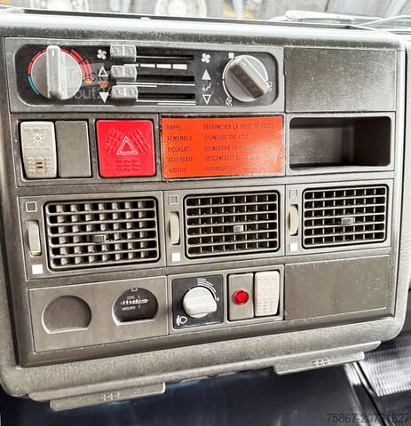 Tipper truck Iveco EUROCARGO 80E18