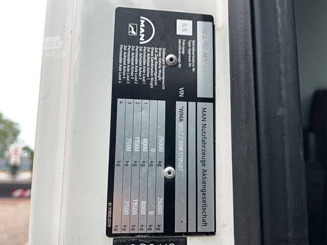 Hoogwerker op truck MAN TGS 26.320 6x2-2 BL with Oil Steel Eagle 3526 (35m)