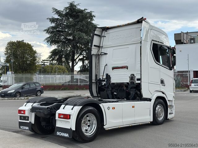 стандартен влекач SCANIA 770 S