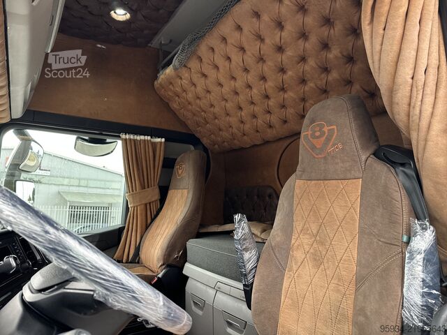 стандартен влекач SCANIA 770 S