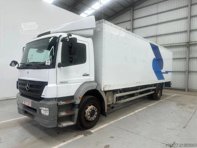 Valiză Mercedes-Benz Axor 1823 181099 km