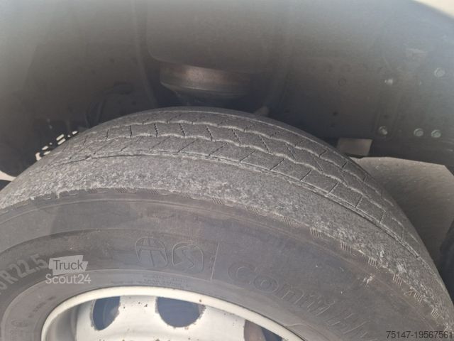 Vrachtwagen met bakwagen MAN TGX 18.420 4x2 LL Koffer LBW MBB Intarder