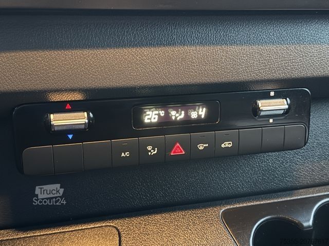 Furgone centinato MERCEDES-BENZ Sprinter 319 CDI V6 DOKAKlima Luftfederung AHK