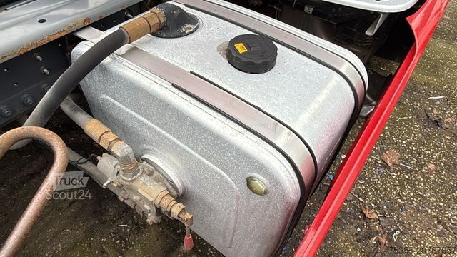 Standarta vilcējs DAF XF 480 SuperSpaceCab Klima Intarder Standklima