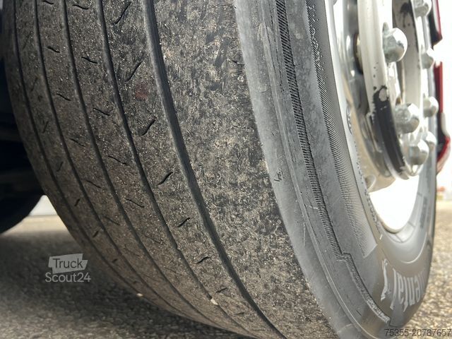 Standarta vilcējs DAF XF 480 SuperSpaceCab Klima Intarder Standklima