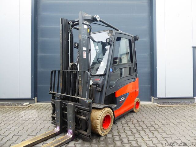 Etukuormaaja trukki Linde E35HL-01