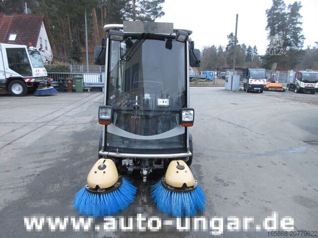 Road sweeper Tennant Applied 636 HS Green Machine 4x4 Kehrer