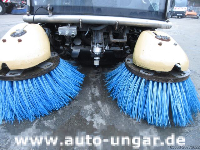 Road sweeper Tennant Applied 636 HS Green Machine 4x4 Kehrer