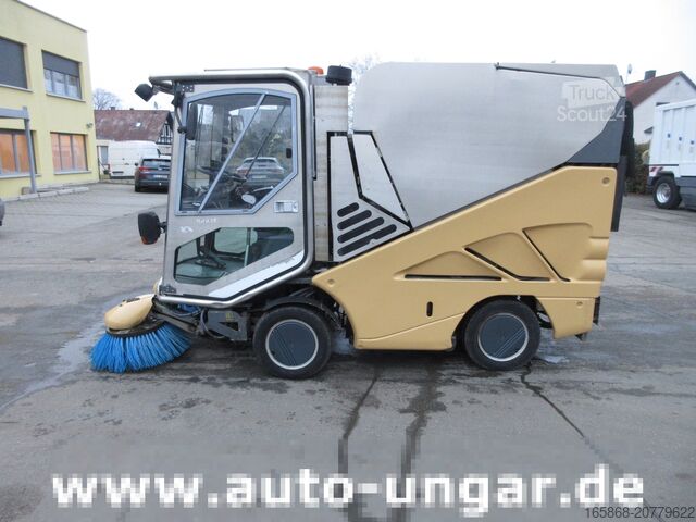 Road sweeper Tennant Applied 636 HS Green Machine 4x4 Kehrer