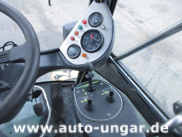 Road sweeper Tennant Applied 636 HS Green Machine 4x4 Kehrer